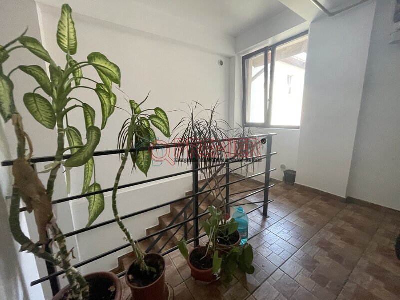 Aparatorii Patriei ocazie unica! Metrou Ap Patriei - Duplex 4 camere cu scara interioara